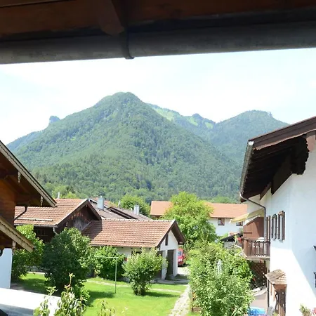 Für 4-personen 3-zimmer Ferienwohnung Landhaus Freiheit * Marquartstein